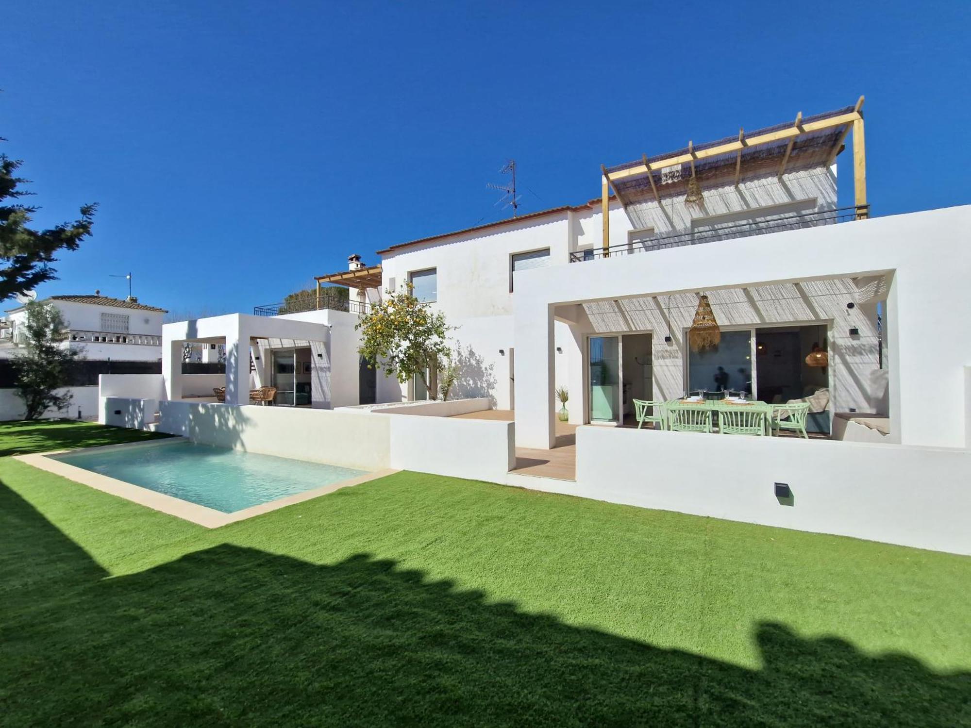Gorgot P1 I Apartamento Con Terraza Y Piscina Comunitaria Cerca De La Playa Ampuriabrava Exterior foto